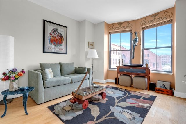 $585,500 | 519 Harrison Avenue, Unit D316 | South End