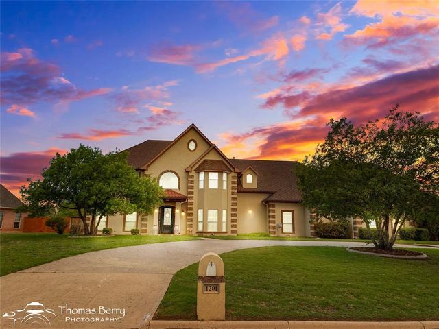 $980,000 | 1201 Saddle Lakes Drive | Abilene