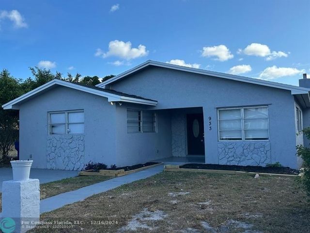 $385,000 | 933 West 10th Street | Riviera Beach