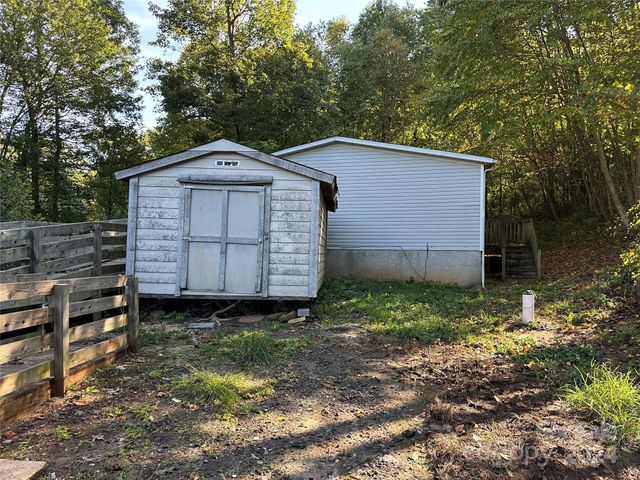 $99,900 | 107 Oneil Circle | Black Mountain Township - Buncombe County