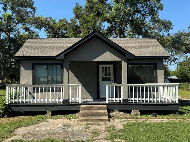 $156,900 | 136 Dodge Street | Clute