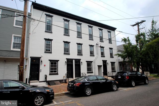 $2,650 | 23 East Union Street, Unit D | Historic Yorkshire