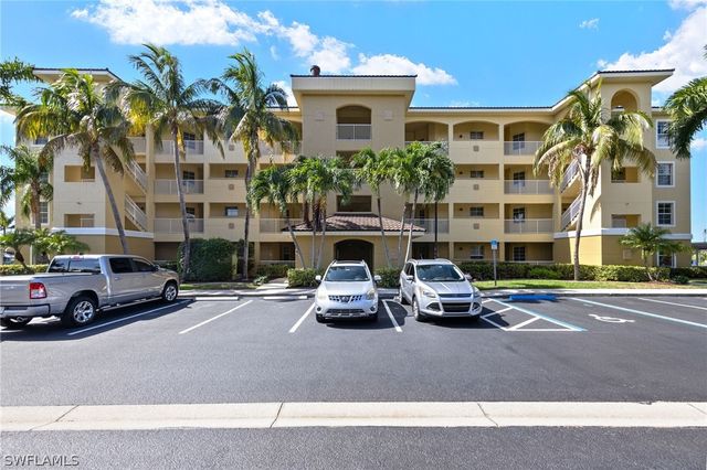 $314,900 | 1799 Four Mile Cove Parkway, Unit 924 | Cape Coral