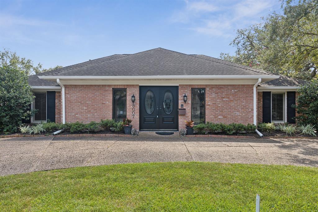 Welcome home to 8007 Pagewood Ln!