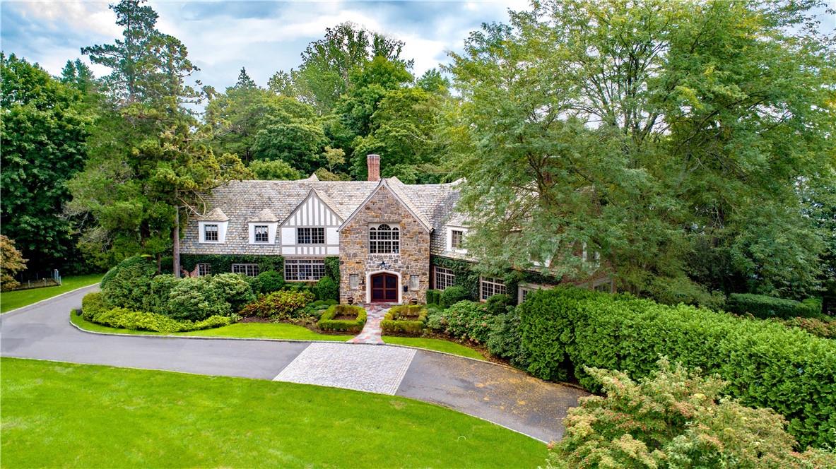 Welcome to 64 Cushman Road in Scarsdale's Coveted Murray Hill Neighborhood. Nestled on 1.13 Acres, this Majestic Heathcote Estate Features a Pool, Striking Architectural Details, Sun-Filled Interiors and Exquisite Finishes Throughout.