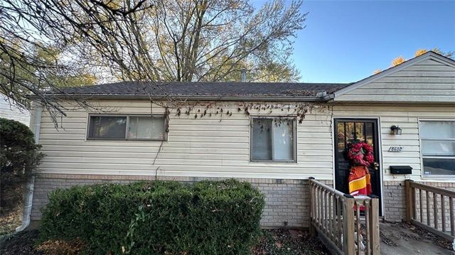 $159,500 | 8602 Bristol Avenue | Oldham Farms