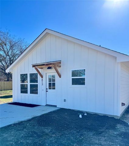 $200,000 | 813 Southwest 16th Street | Mineral Wells