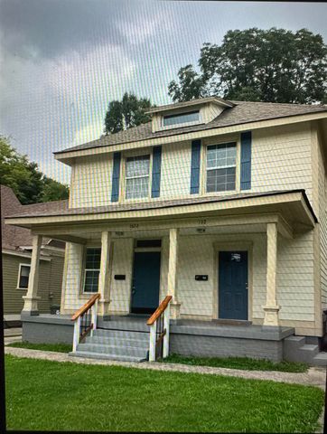 $1,395 | 1672 Beard Place, Unit UPSTAIRS | Evergreen Historic District