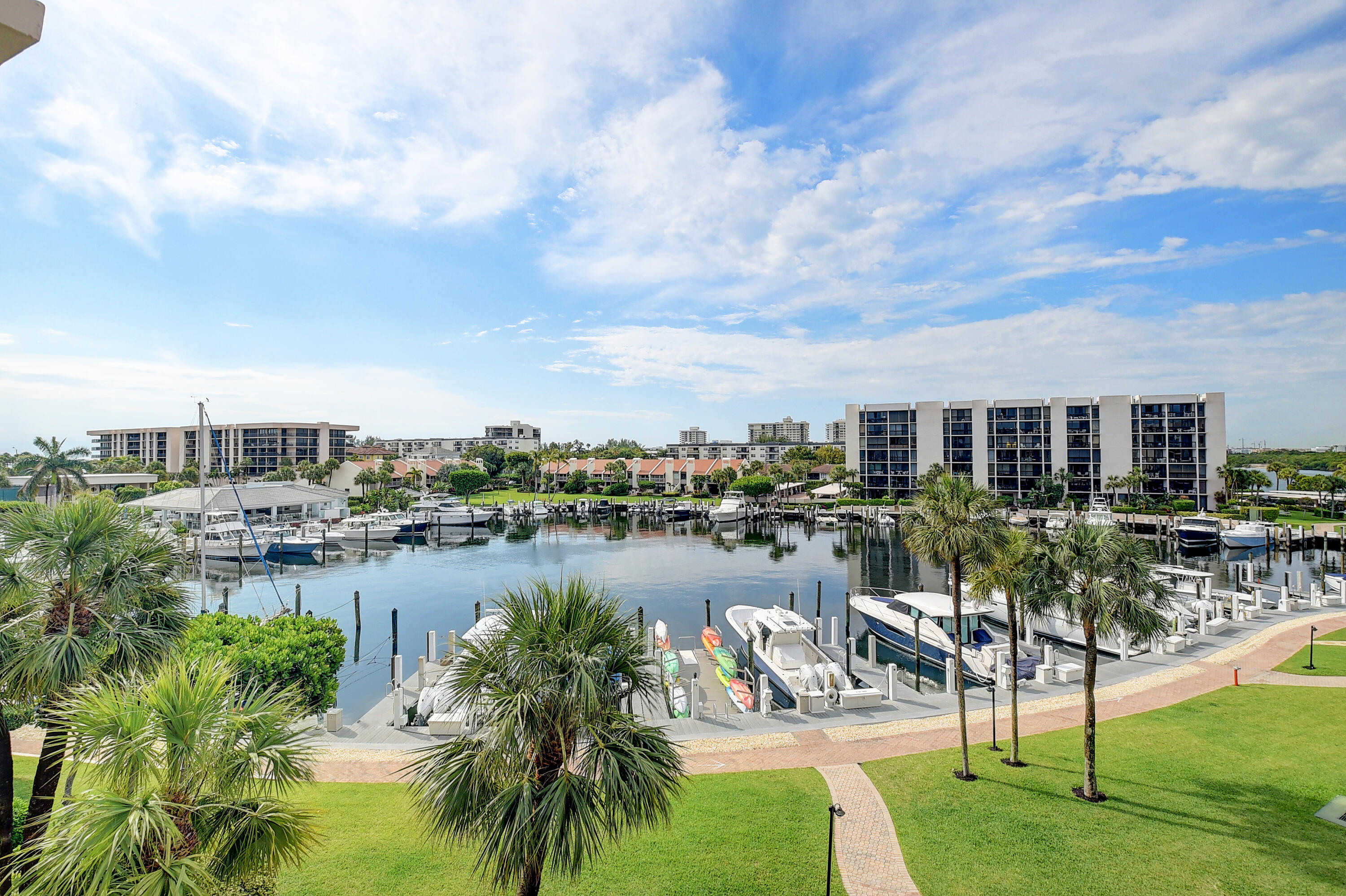 Town Center at Boca Raton - Yacht Haven Park & Marina