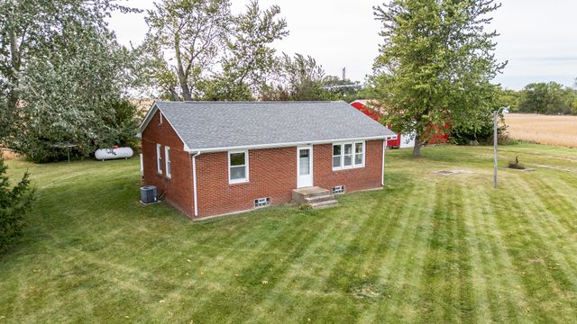 $249,000 | 4705 East 7th Road | Meriden Township - LaSalle County