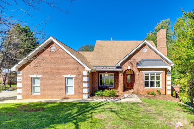 $773,000 | 106 Finch Loop Road | Fort Mill