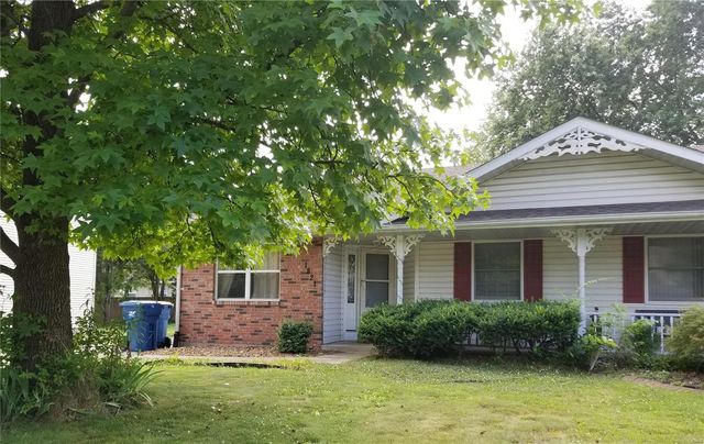 $1,600 | 1821 Esic Drive, Unit A | Edwardsville