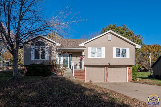 $265,000 | 2718 Southwest Staffordshire Road | Topeka