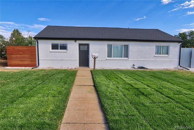 $425,000 | 991 East 88th Avenue | South Thornton