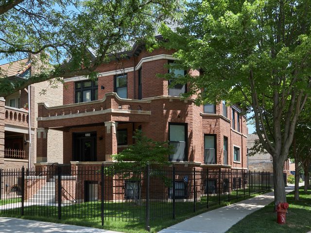 $2,599,000 | 2039 North Humboldt Boulevard | Logan Square