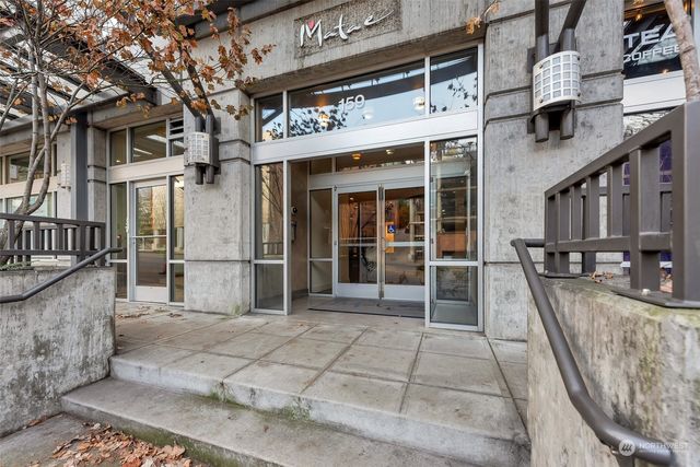 $2,400 | 159 Denny Way, Unit 513 | Belltown