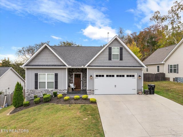 $489,999 | 6917 Harvest Grove Lane