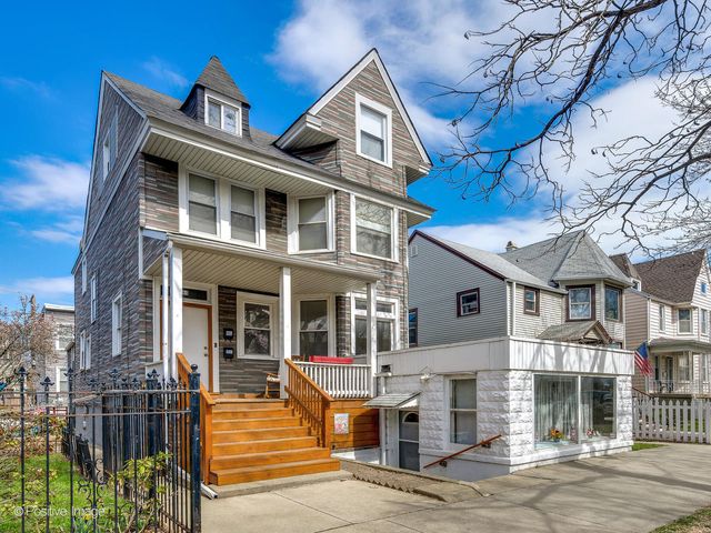 $1,025,000 | 2144 West Montrose Avenue | Ravenswood