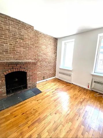 $2,850 | 189 East 93rd Street, Unit 1C | Upper East Side