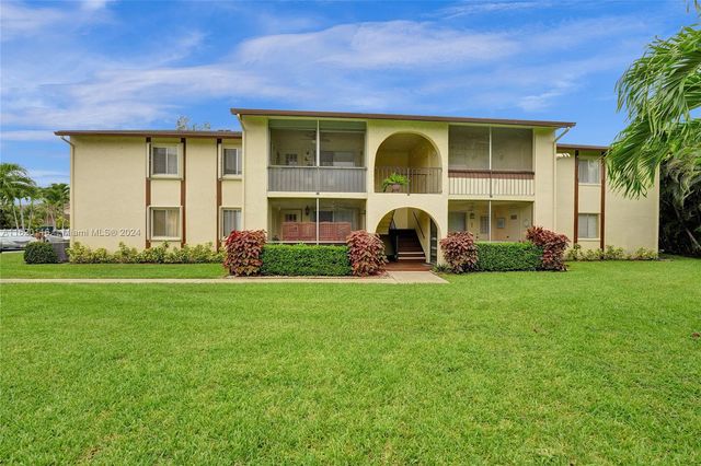 $140,000 | 5927 La Pinata Boulevard, Unit B2 | Greenacres