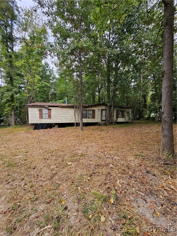 a view of a house with a outdoor space