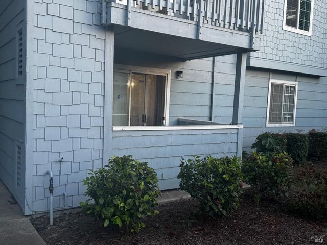 $299,000 | 143 Lighthouse Drive | Vallejo Heights