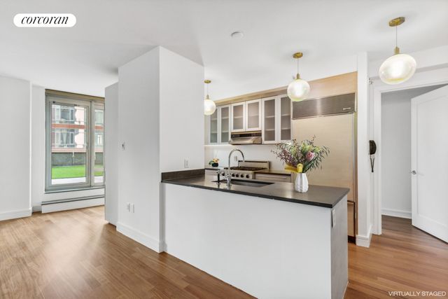 $2,950,000 | 30 West Street, Unit 4A | Battery Park City