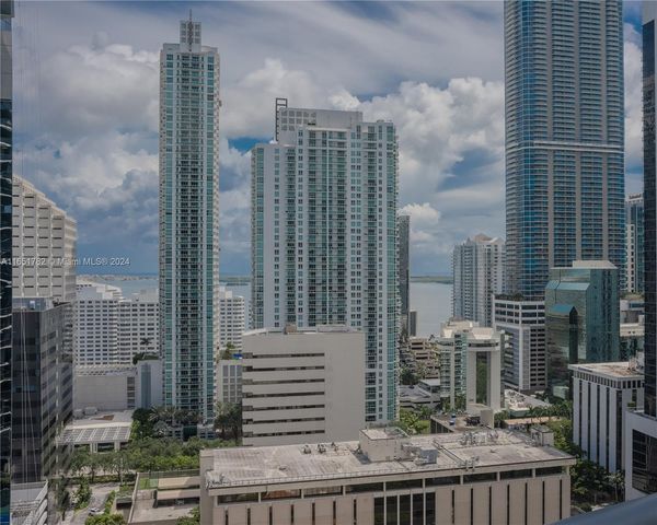 $675,000 | 45 Southwest 9th Street, Unit 2202 | Brickell