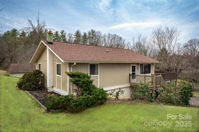 $475,000 | 84 Alexander Road | Weaverville