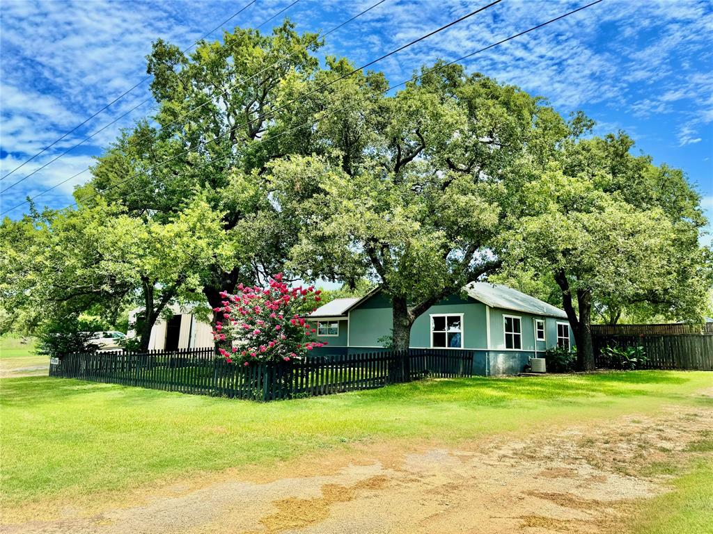 a front view of house with yard