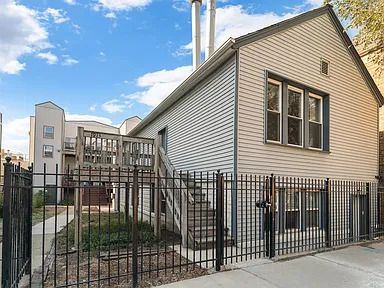 $3,000 | 1913 West Armitage Avenue, Unit 2F | Bucktown