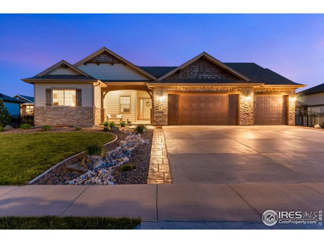 $900,000 | 3780 Angora Drive | Dakota Glen