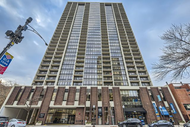 $299,000 | 1636 North Wells Street, Unit 1705 | Lincoln Park