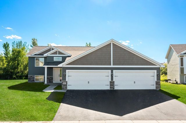 $425,000 | 4829 Maple Street | Rockford