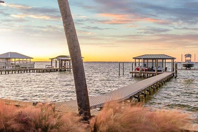 $4,994,000 | 321 Calhoun Avenue | Destin