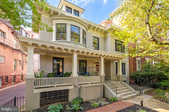 $1,095,000 | 1826 Biltmore Street Northwest, Unit 4 | Kalorama