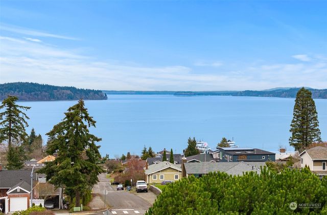 $250,000 | 9 Washington Street | Steilacoom