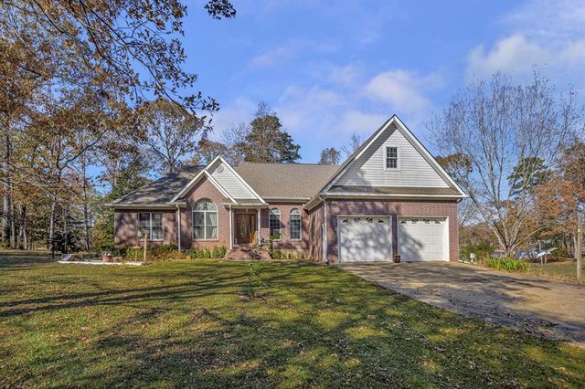 $675,000 | 405 Shadycrest Drive