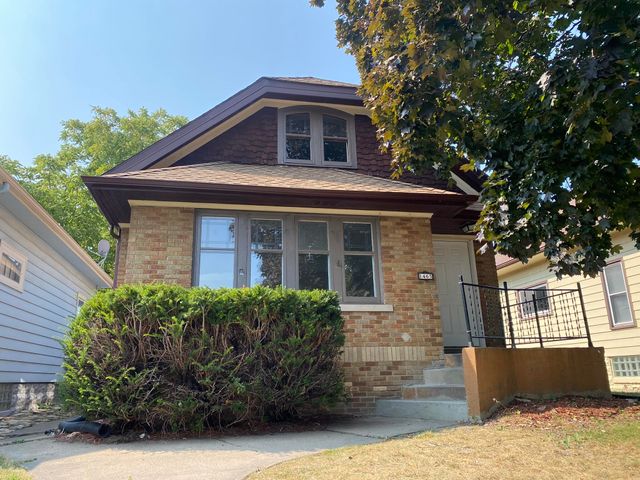 $229,900 | 1465 South 55th Street | West Milwaukee