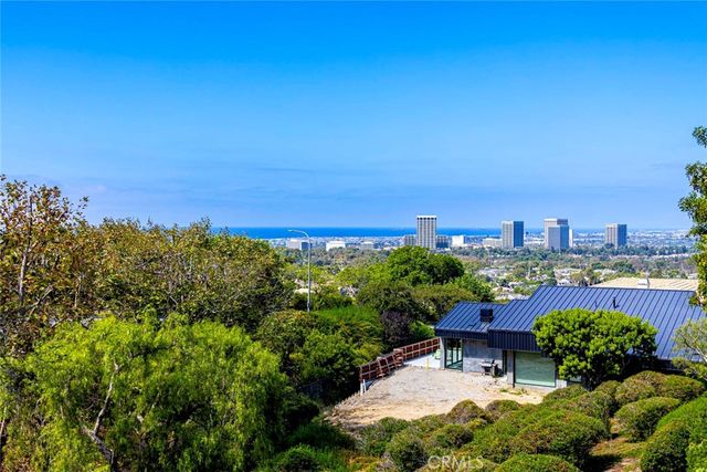 $3,500,000 | 5 Montpellier | East Bluff-Harbor View