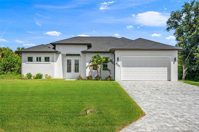 $464,900 | 8302 Wawana Road | North Port Charlotte