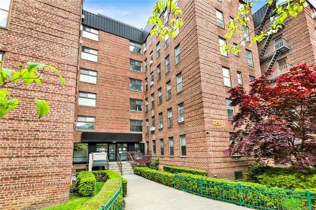 $195,000 | 2250 Brigham Street, Unit 3C | Sheepshead Bay