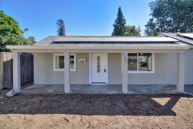 $479,800 | 1707 Virginia Avenue | Old West Sacramento