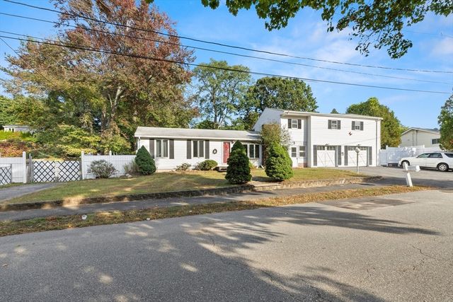 $625,000 | 3 Anderson Street | West Peabody