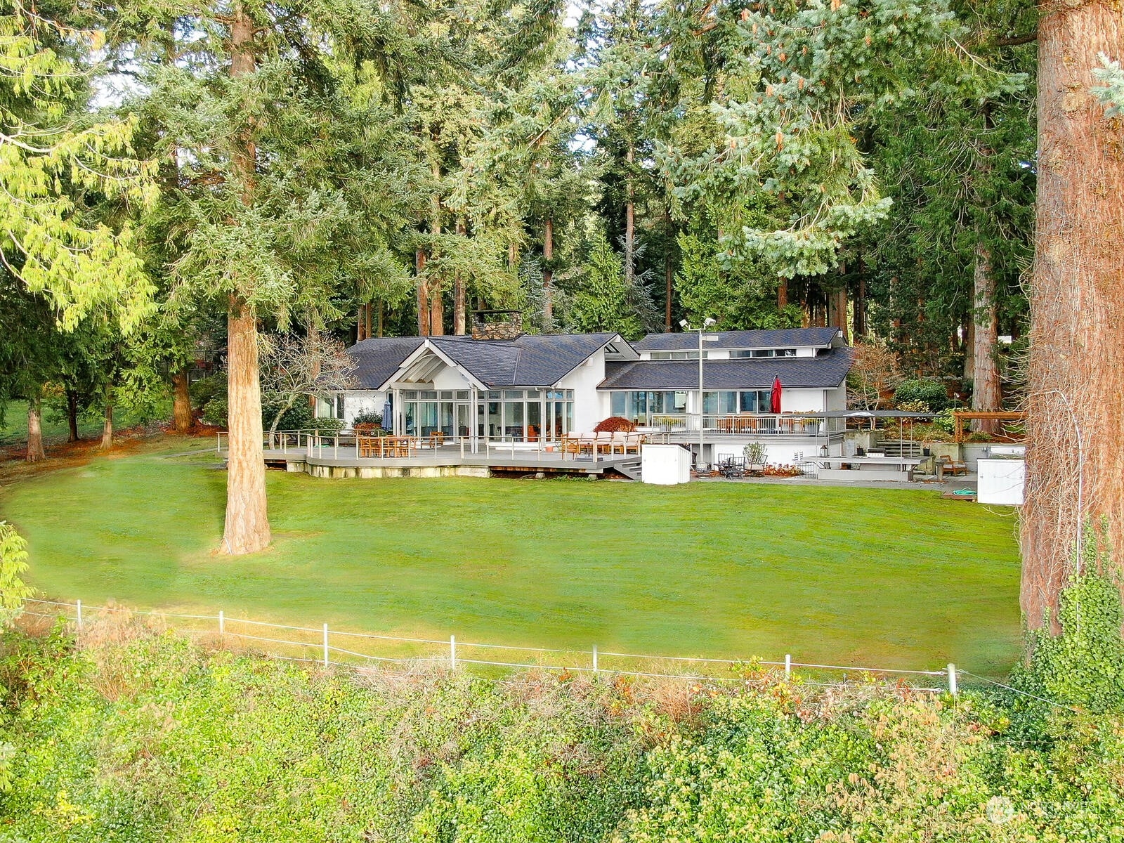 a view of a house with a big yard