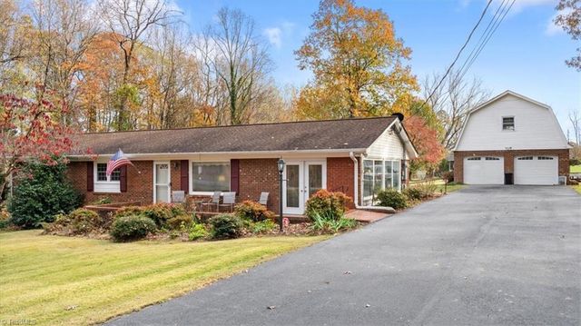 $349,800 | 6505 Staffordshire Drive | Jamestown Township - Guilford County