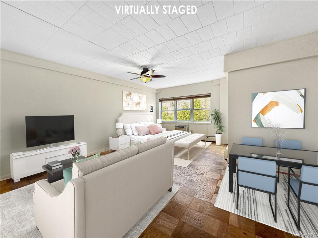 VIRTUALLY STAGED ROOM