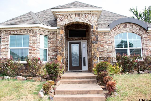 $325,000 | 705 Linus Lane | Lindale