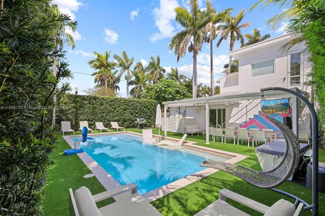 $3,000,000 | 4490 Royal Palm Avenue | Nautilus