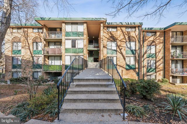 $229,900 | 505 North Armistead Street, Unit 302 | Alexandria West